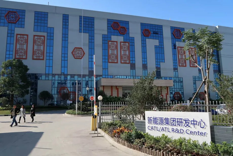 El ascenso de Hungría como centro industrial de China: auge económico, rechazo local y futuro de la industria europea