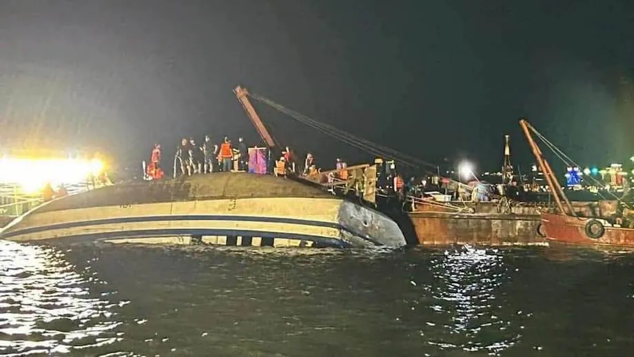 Se vuelca un barco turístico en la bahía de Ha Long: decenas de muertos en el peor desastre marítimo de Vietnam en años