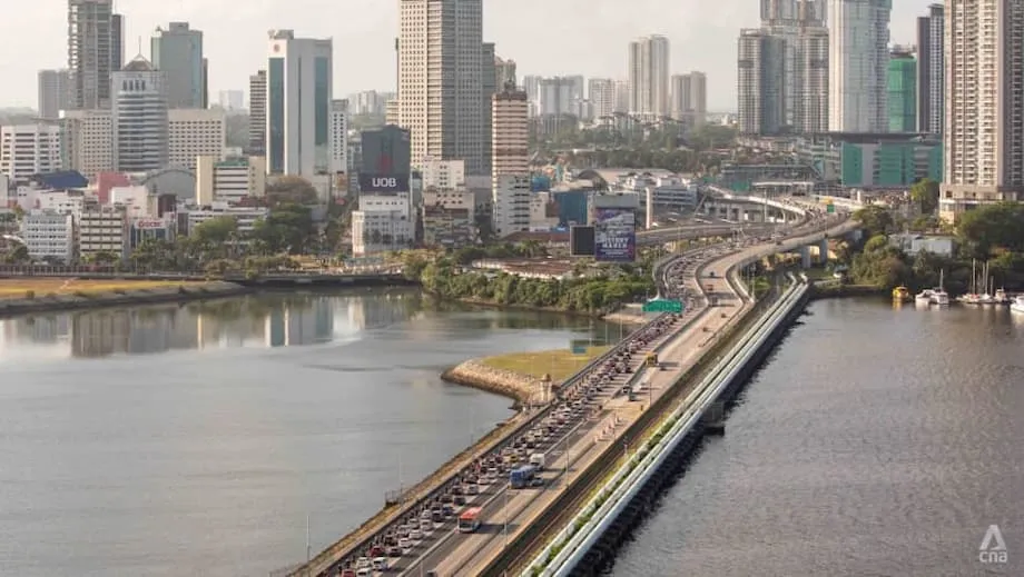 Singapur mantiene las restricciones a los servicios de transporte por aplicación transfronterizos: qué implica para pasajeros y conductores