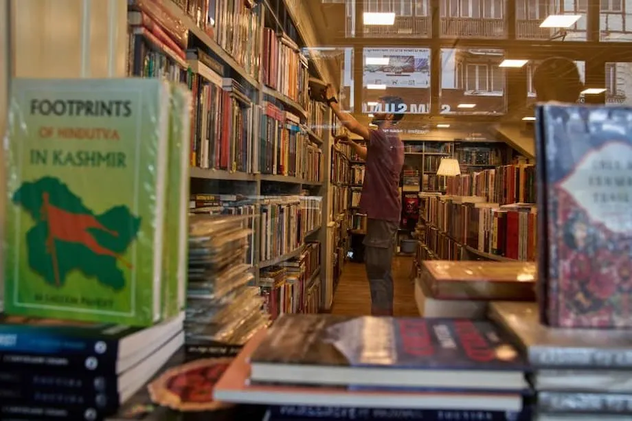 Prohibición de libros en Cachemira: censura, memoria y la disputa por el relato