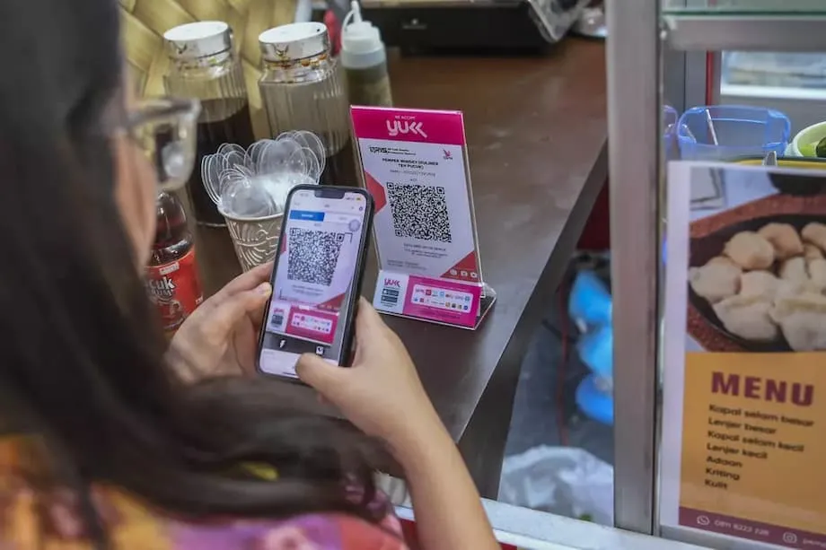 Indonesia y China ponen en marcha una prueba de pagos transfronterizos con códigos QR: una nueva era para las transacciones digitales en Asia