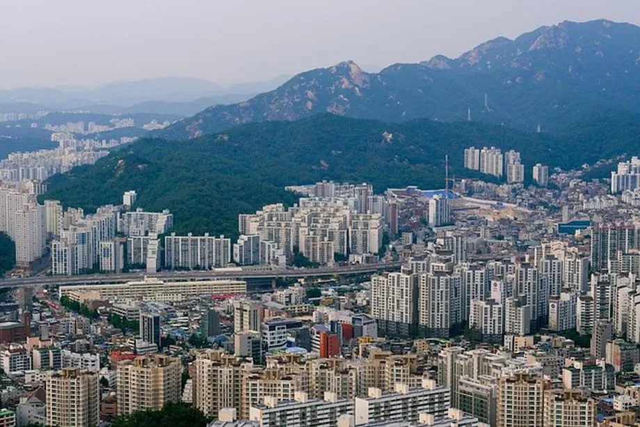 La ofensiva de Corea del Sur contra los compradores extranjeros de viviendas: nuevas normas, crecientes tensiones y contexto mundial