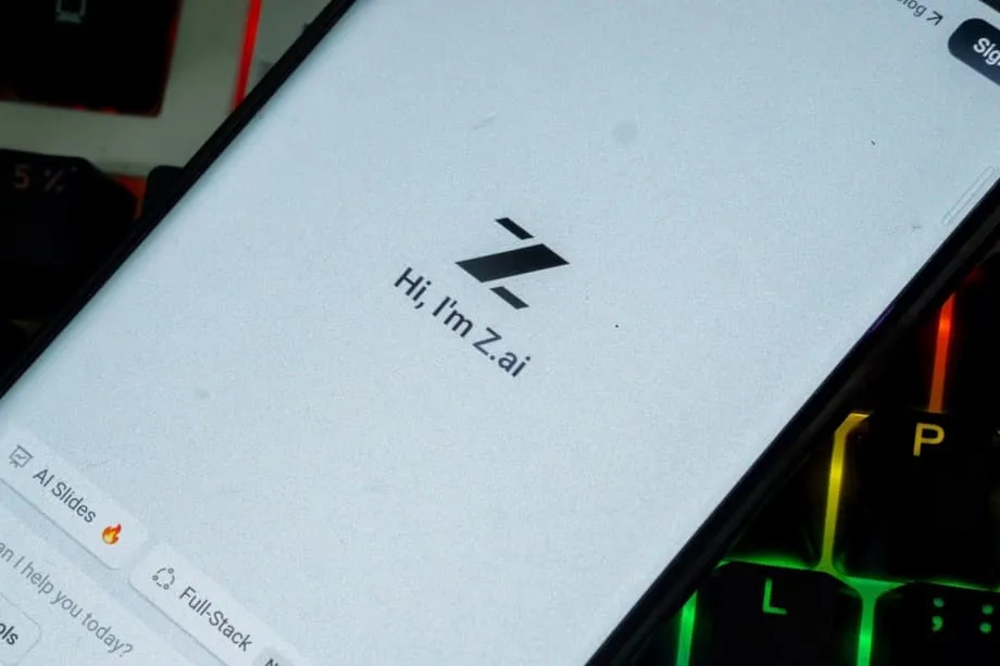 Z.ai y Alibaba Cloud presentan un agente de IA gratuito para teléfonos inteligentes: una nueva era de asistencia digital en China
