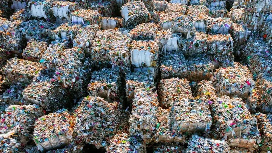 Un innovador proceso convierte residuos plásticos en gasolina en un solo paso: un equipo de EE. UU. y China fija un nuevo estándar de reciclaje