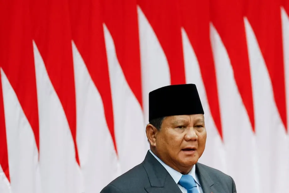 La expansión militar de Indonesia bajo la presidencia de Prabowo: ambición, controversia y futuro de la democracia