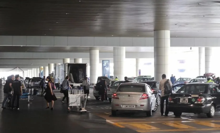 La ofensiva de Malasia contra los taxis ilegales en KLIA: una lucha por la reputación, la seguridad y la equidad