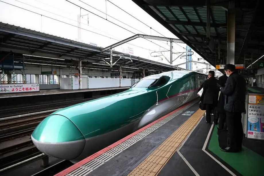 Las lluvias torrenciales paralizan el Akita Shinkansen y activan las alertas de emergencia más altas en el norte de Japón