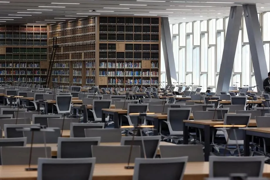 Por qué un número récord de estudiantes abandona las universidades más prestigiosas de Corea del Sur para estudiar medicina