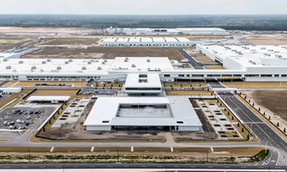 Detienen a surcoreanos en una redada en una planta de Hyundai y LG en Estados Unidos
