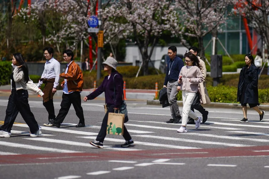 La vida en solitario transforma Seúl mientras se reducen los hogares y envejece la ciudad