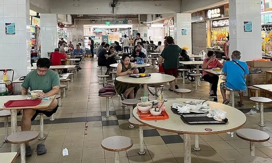 Seis centros de comida ambulante de Singapur cerrarán por reformas de septiembre a diciembre de 2025