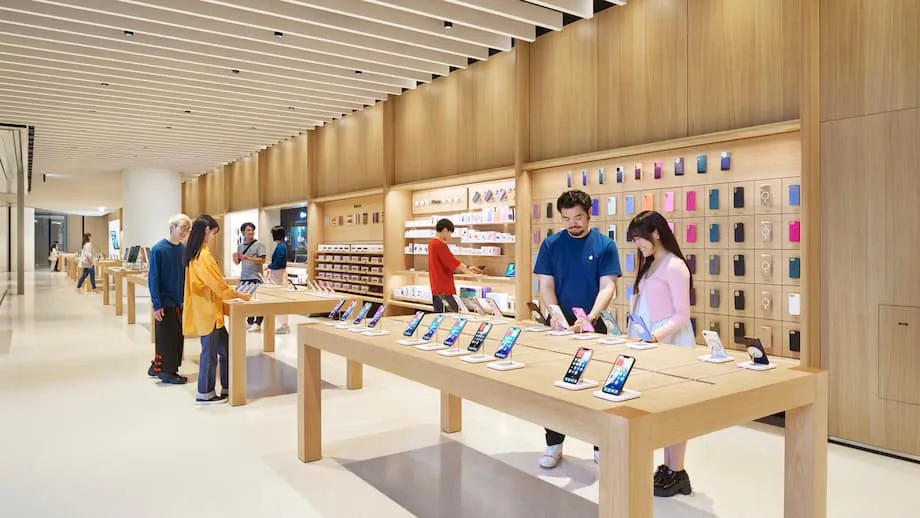 Una ciudad de Japón recomienda limitar el uso recreativo del teléfono inteligente a dos horas al día, sin sanciones