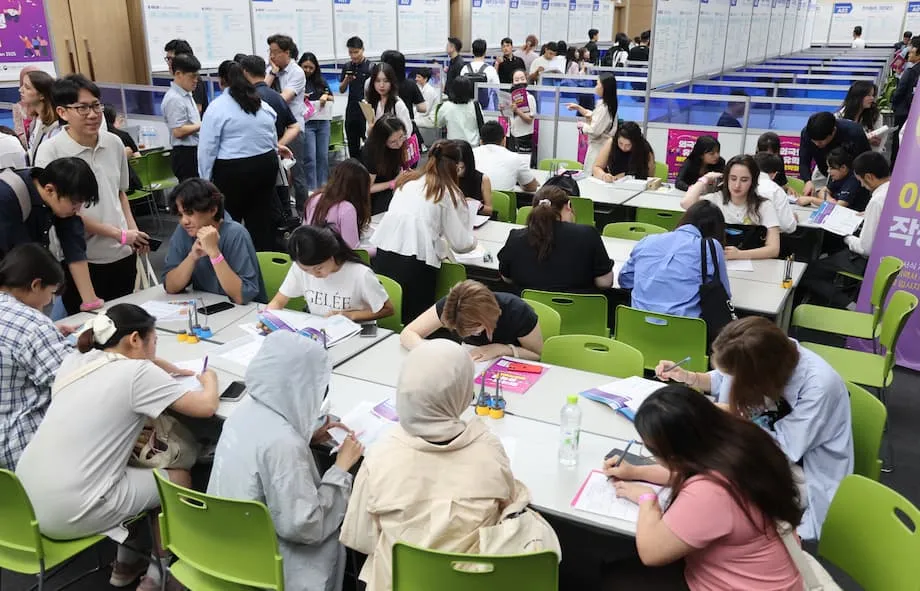 Corea supera los 300.000 estudiantes internacionales y transforma sus campus