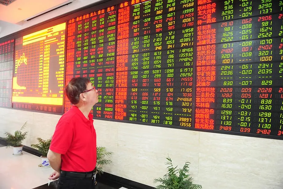 El repunte bursátil de China, de 3 billones de dólares, se dispara pese a los datos económicos