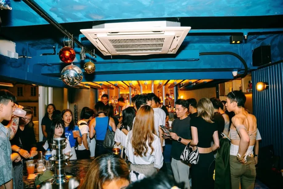 Cómo las aplicaciones de cenas sociales están cambiando los restaurantes de Hong Kong