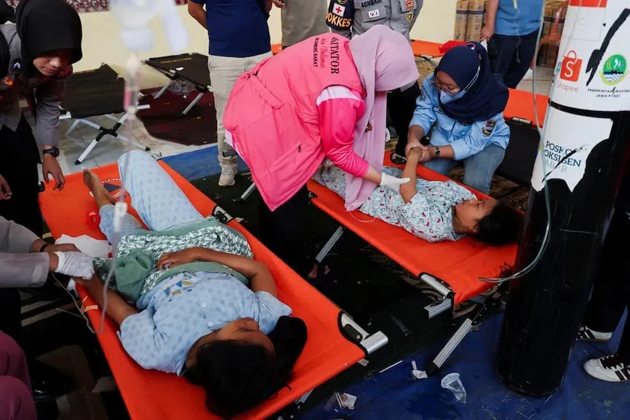 Indonesia suspende cocinas problemáticas y refuerza la supervisión del programa de comidas gratuitas tras intoxicaciones masivas