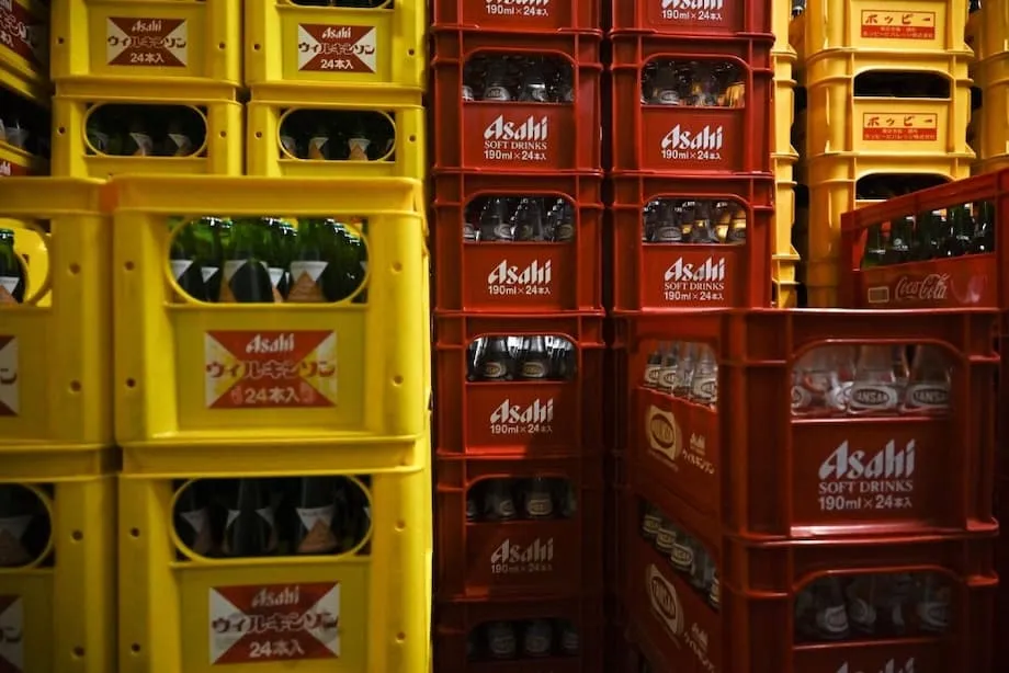 El papel y el fax mantienen la distribución de cerveza de Asahi tras un ataque de ransomware