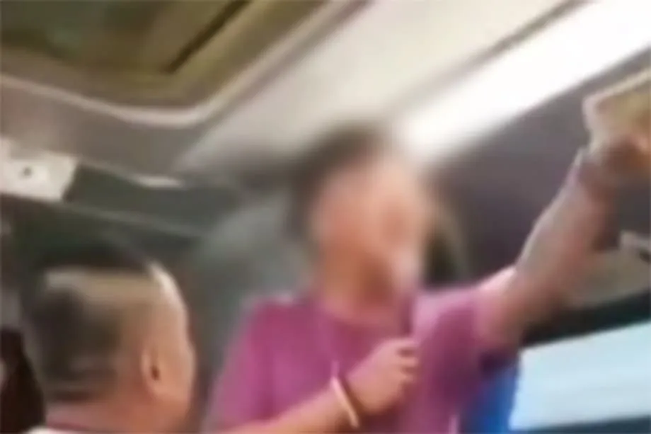 Un video viral de un guía chino en Tailandia provoca una investigación sobre compras forzadas y viajes «a costo cero»