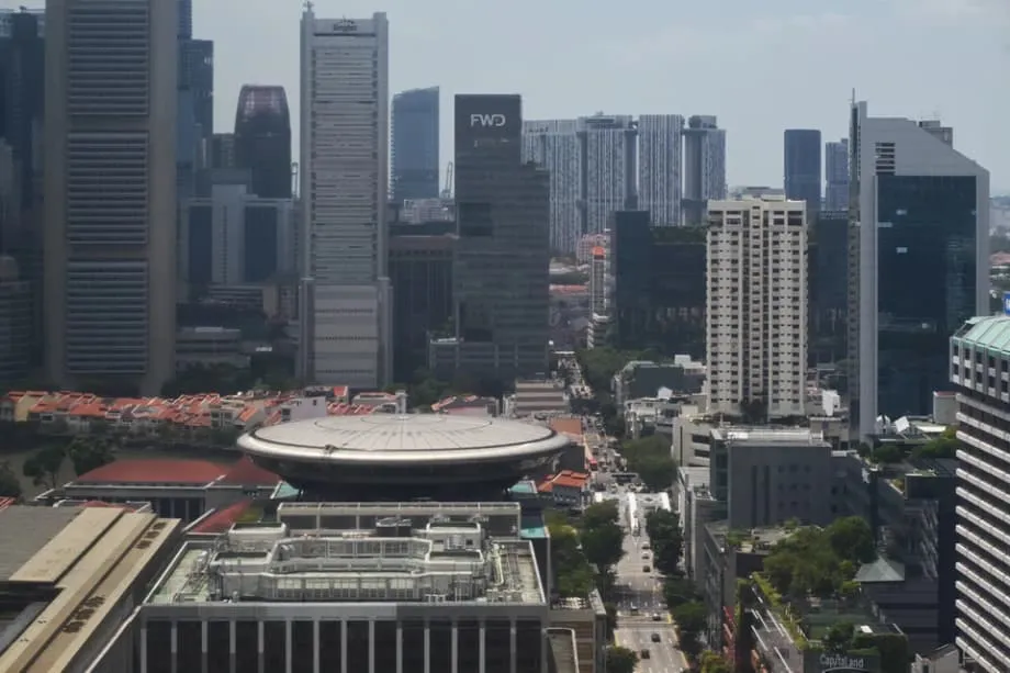 Singapur insta a mantenerse alerta ante las alertas regionales que mantienen elevado el riesgo