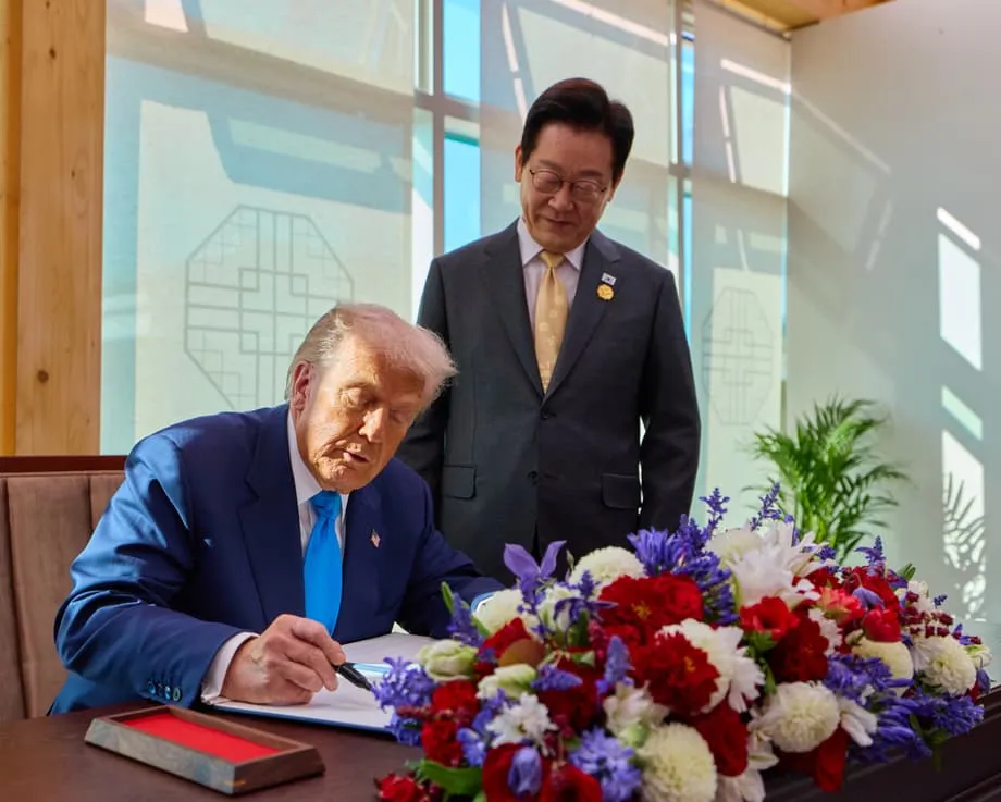 Trump aprueba el plan de Corea del Sur para construir submarinos de propulsión nuclear, vinculado al comercio y la construcción naval