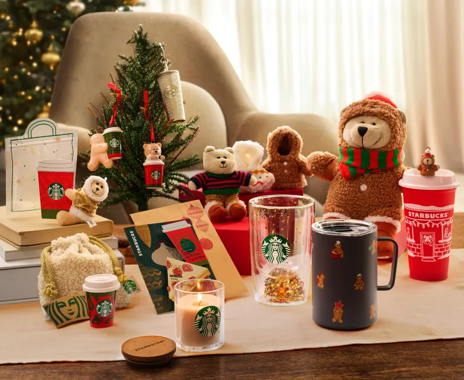 Las velas debutan mientras Starbucks Japón presenta sus productos y artículos para bebidas de Navidad de 2025