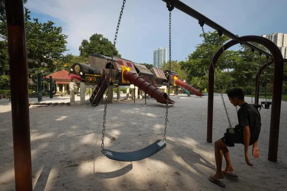 Por qué desaparecen los columpios de los parques infantiles de Singapur