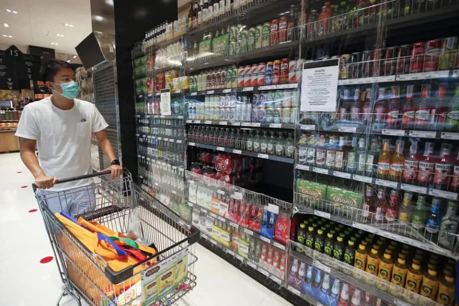 Tailandia levanta la prohibición de vender alcohol por la tarde tras las críticas del sector turístico