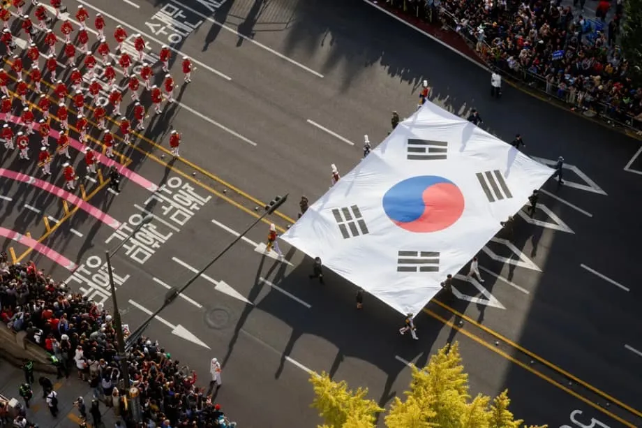 Corea del Sur pondrá en marcha en 2026 un programa de adaptación para reclutas de orígenes multiculturales