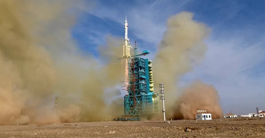 China lanza la Shenzhou 22 en la primera misión de emergencia a Tiangong