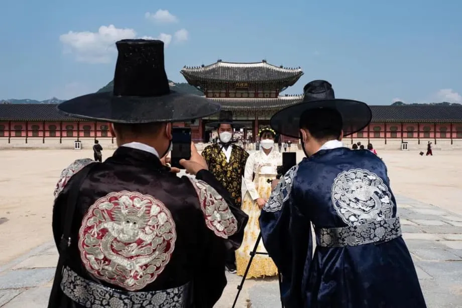 Corea del Sur se convierte en el principal destino de los viajeros chinos ante el aumento de las tensiones entre China y Japón