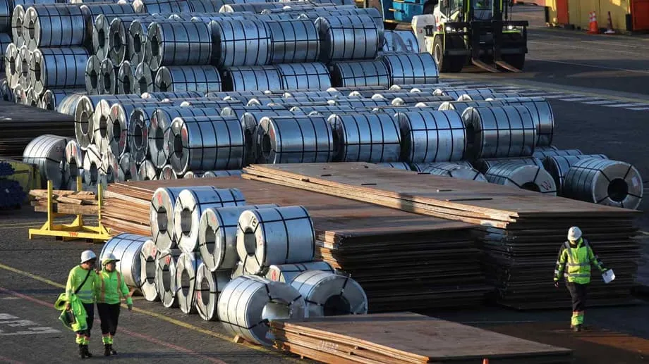 Los productores de acero de China se expanden en el extranjero ante los desafíos internos