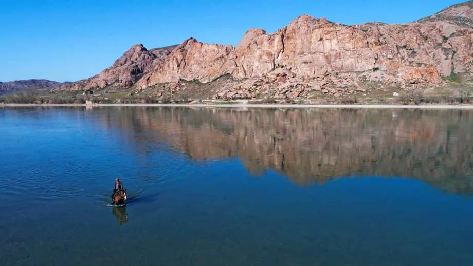 La ruta del río Ili entre Kazajistán y China enfrenta escasez de agua