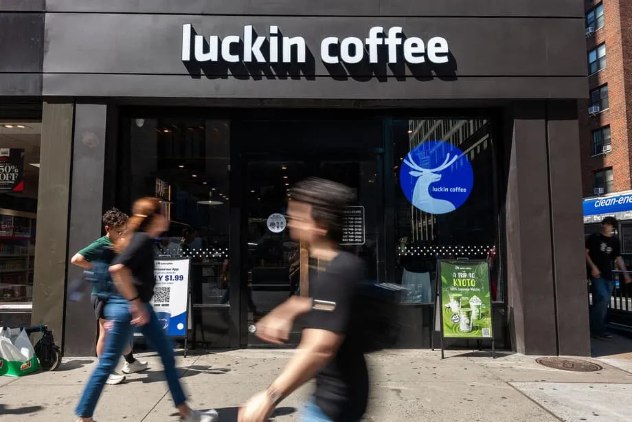 Luckin Coffee busca volver a cotizar en Estados Unidos tras una recuperación de cinco años
