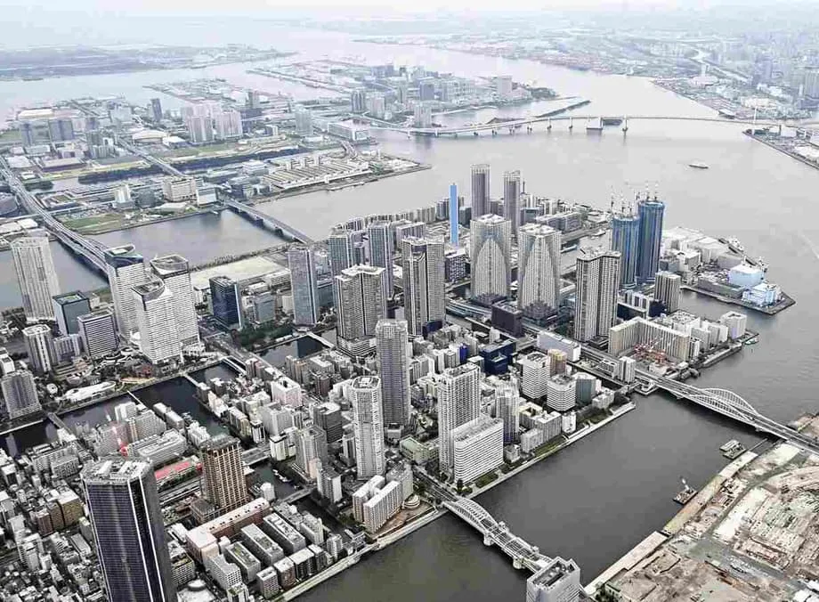 Los precios de los condominios en Tokio alcanzan un récord mientras se reducen las opciones de política por los compromisos con la OMC