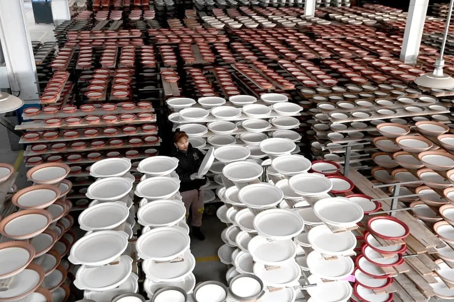 El superávit comercial de China supera el billón de dólares: el destino oculto de los flujos de capital