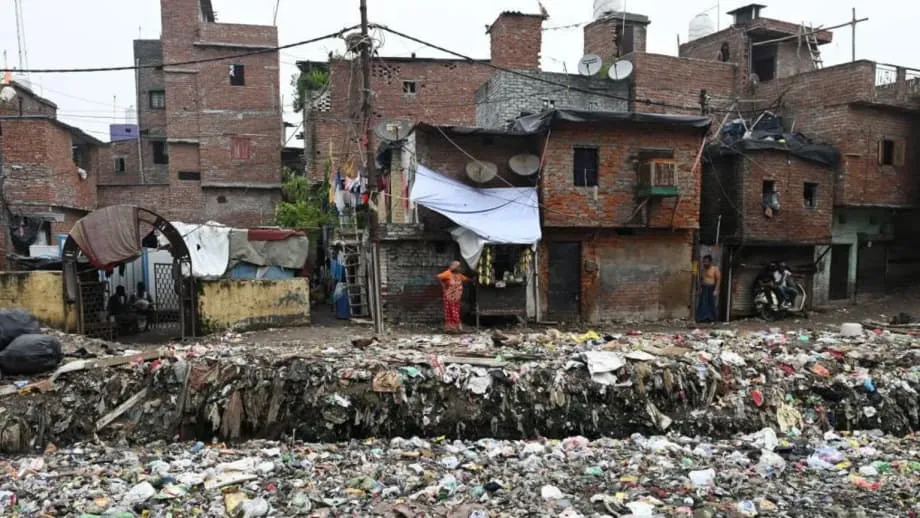 La crisis urbana de India: por qué sus ciudades se vuelven inhabitables pese a las inversiones millonarias en infraestructura