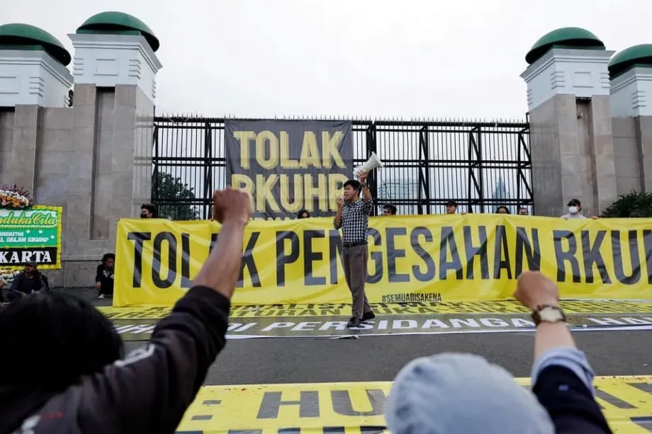 El nuevo Código Penal de Indonesia: un legado colonial reemplazado por una polémica moderna