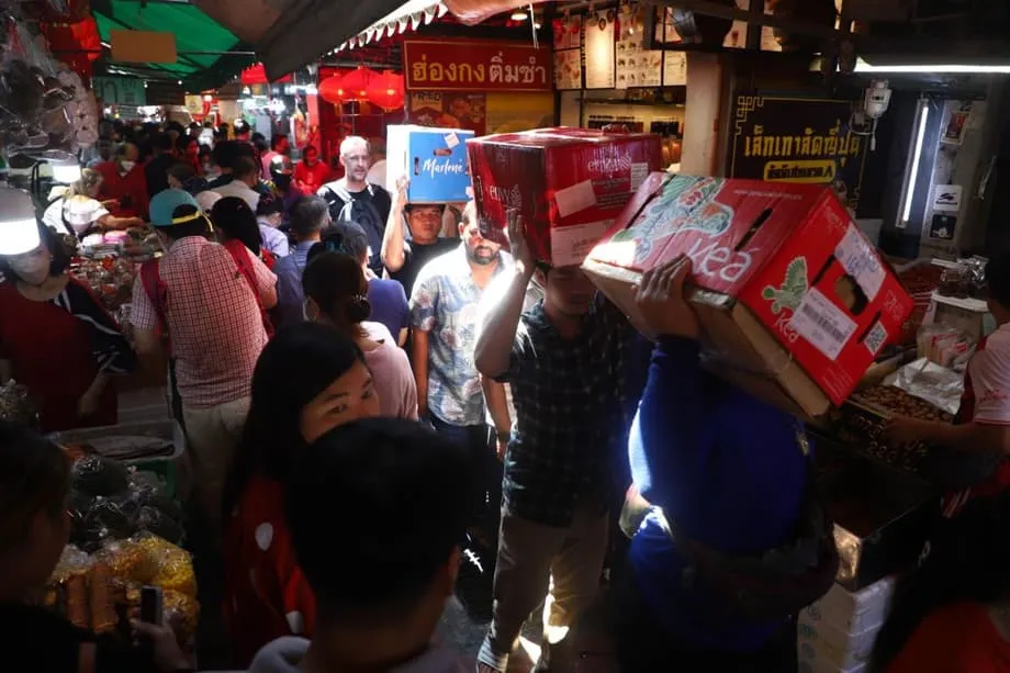 Los productos chinos representan una amenaza mayor para Tailandia que los aranceles de EE. UU., advierte un centro de estudios
