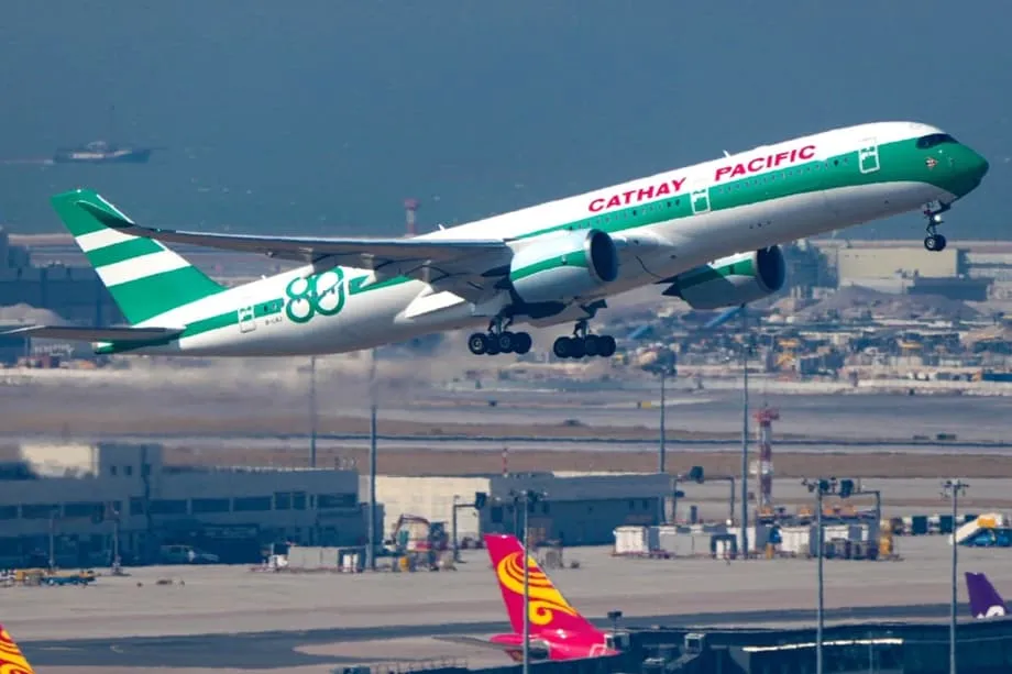 Cathay Pacific aumentará los pagos de participación en las ganancias de 2025 tras una sólida recuperación