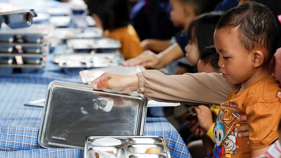 Indonesia prevé un crecimiento de hasta el 6 % en el primer trimestre de 2026 pese a la caída bursátil de 80.000 millones de dólares y las advertencias de las agencias de calificación