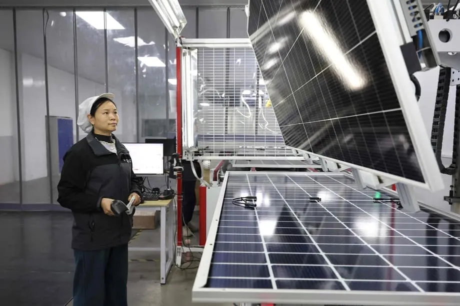 China presenta una ambiciosa estrategia de seguridad energética para proteger su economía y cumplir sus objetivos climáticos