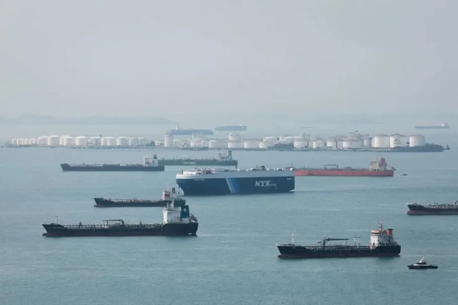 La guerra en Irán sacude el mercado de combustibles marinos de Singapur: los precios se duplican y los proveedores racionan las existencias