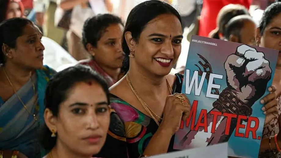 El nuevo proyecto de ley sobre personas transgénero en India desata protestas en todo el país por el retroceso en sus derechos
