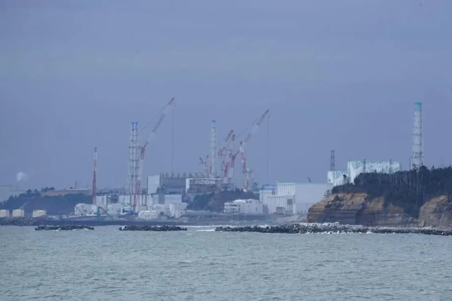 Japón aprueba estudiar una remota isla del Pacífico para almacenar residuos nucleares