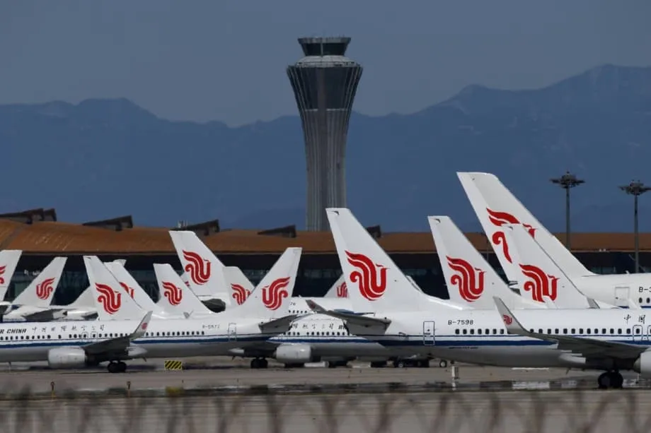 Las cancelaciones de vuelos entre China y Japón se disparan a 2.700 en marzo mientras las tensiones por Taiwán interrumpen los viajes