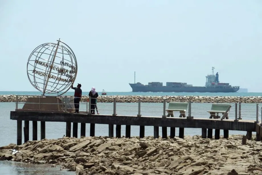Indonesia rechaza los peajes para los barcos en el estrecho de Malaca tras una breve propuesta que genera preocupación regional