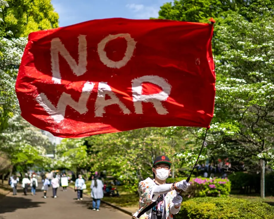 La juventud japonesa se moviliza contra la reforma constitucional mientras la era pacifista afronta su mayor prueba