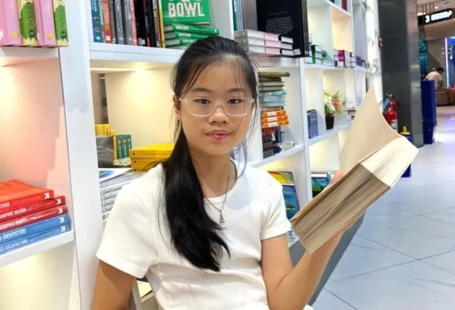 Niña vietnamita de 10 años obtiene un 8,5 en el IELTS sin clases particulares