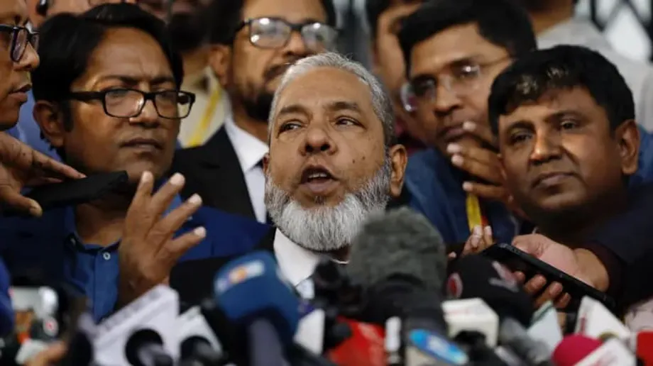 Sheikh Hasina es condenada a muerte en Bangladesh por la represión de las protestas, mientras aumenta la tensión en Daca e India enfrenta presiones para extraditarla
