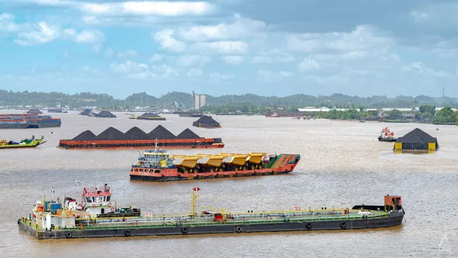 Atrapados en el carbón: cómo los contratos a largo plazo frenan la transición de Asia hacia la energía limpia